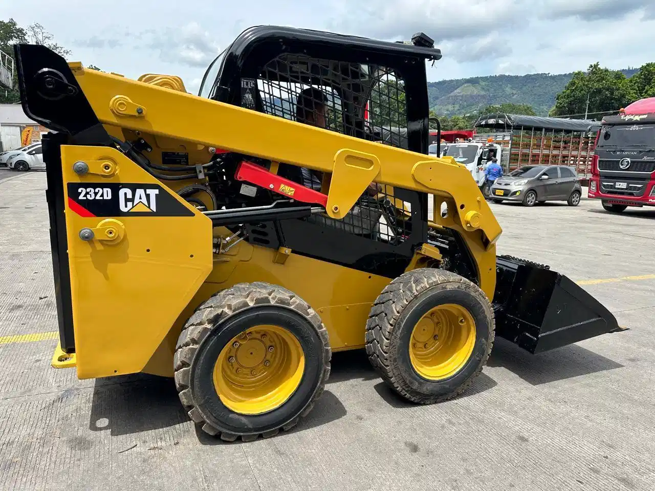 Alquiler de maquinaria amarilla.